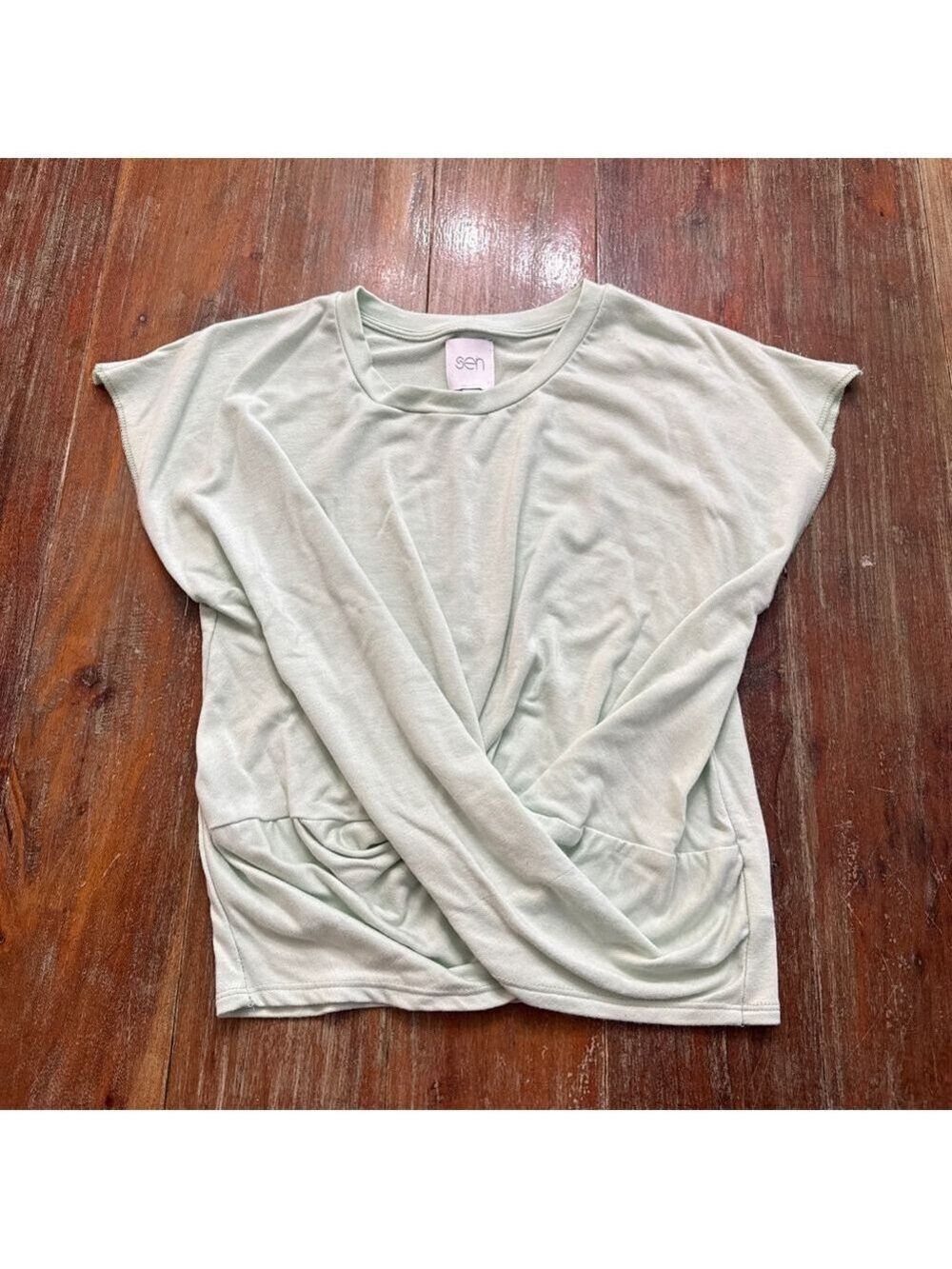 Sen Collection Mint Green Twist Front Tulip Hem Top - Medium